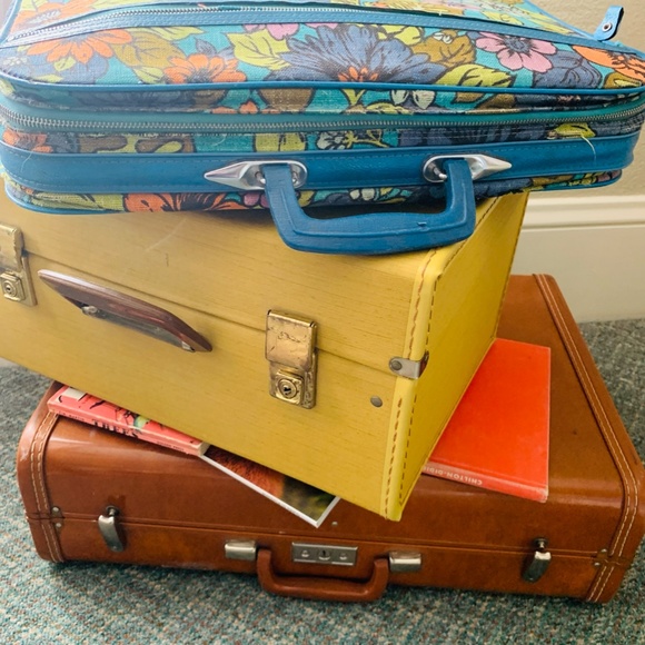 Wes Anderson Vintage 1970s Soft Suitcase - Picture 3 of 10